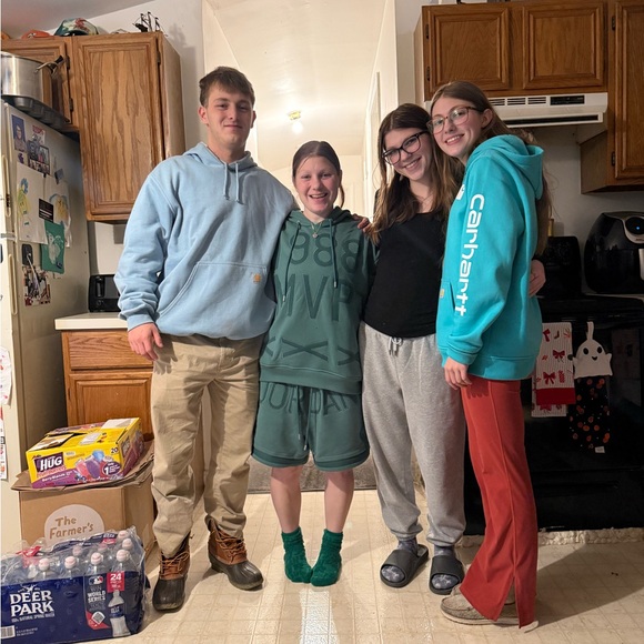 Meet your Posher, Todd - Picture 3 of 5